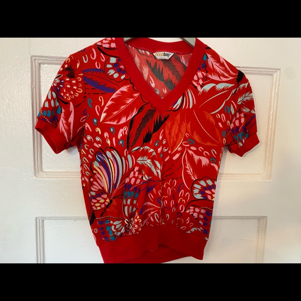 Very fun vintage top!  Bright colors